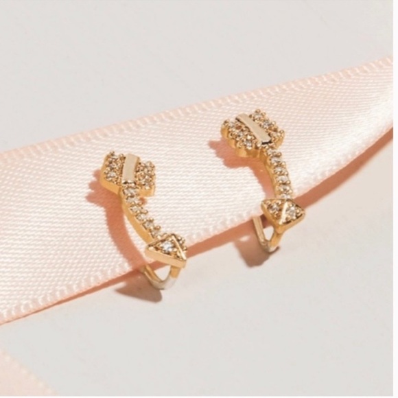 Stella & Dot Jewelry - Stella & Dot | Ear Climbers | Arrow | Gold